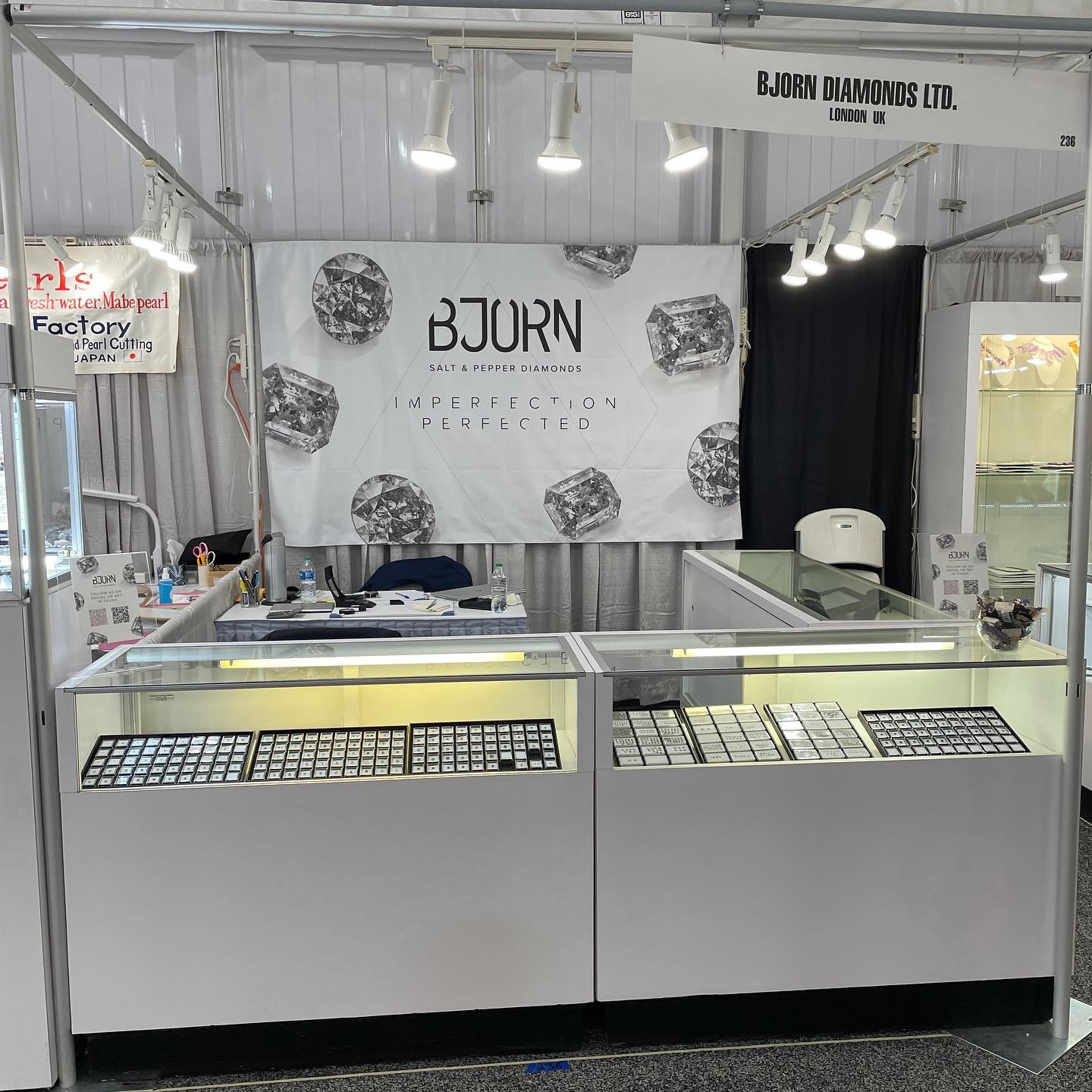 Bjorn Salt & Pepper Diamonds photo 1