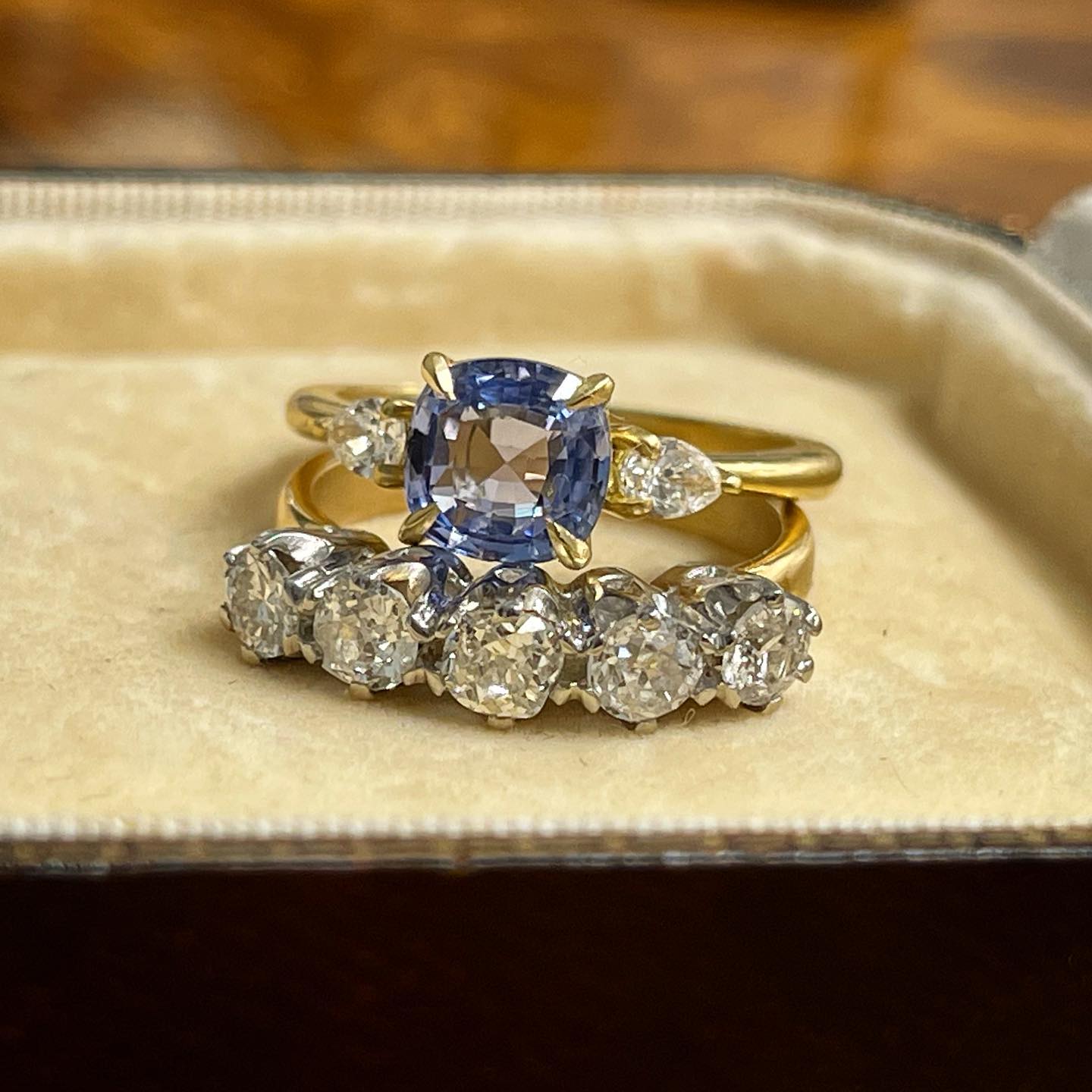 Ishy Antiques photo 1