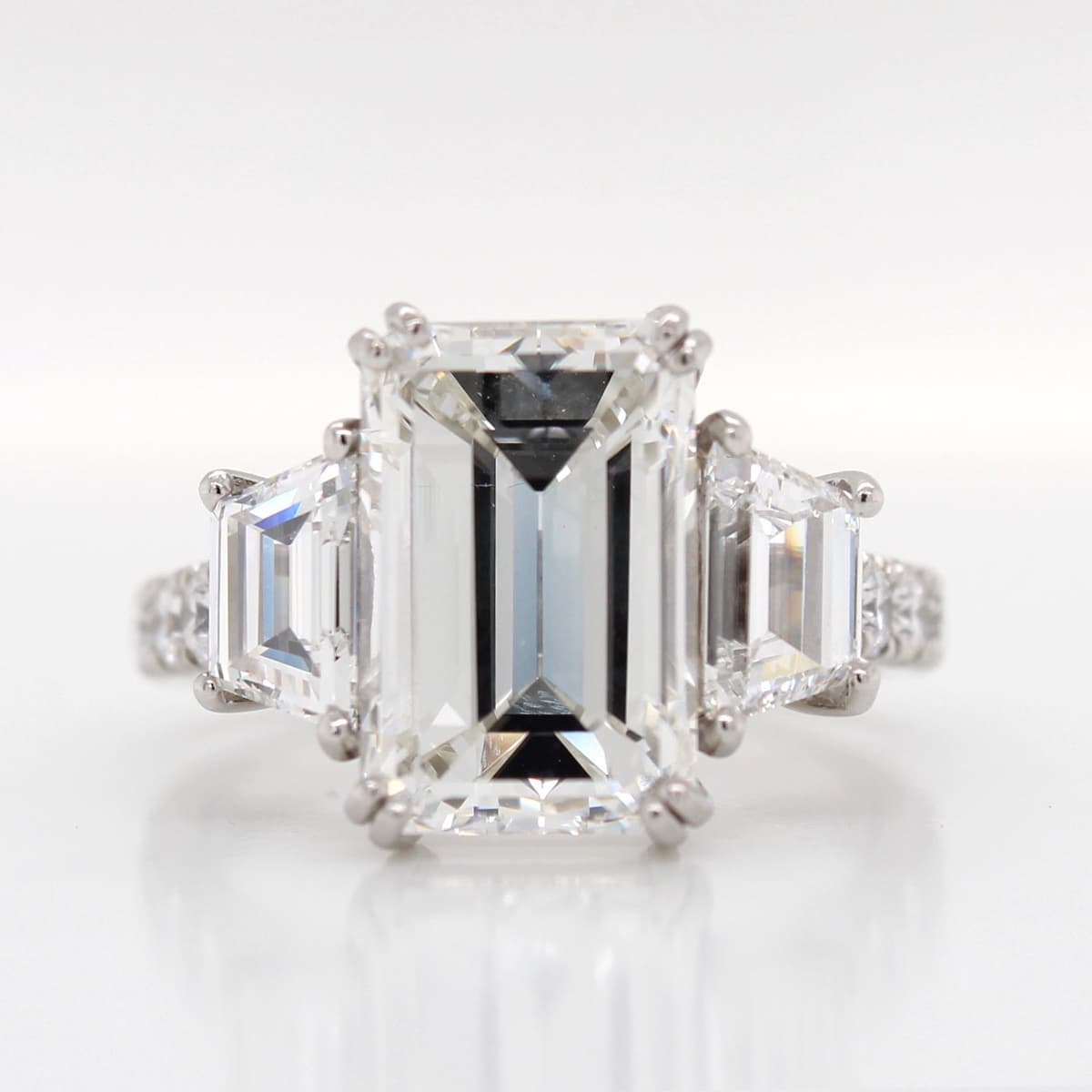 Simon Lewis Bespoke Jewellery photo 3