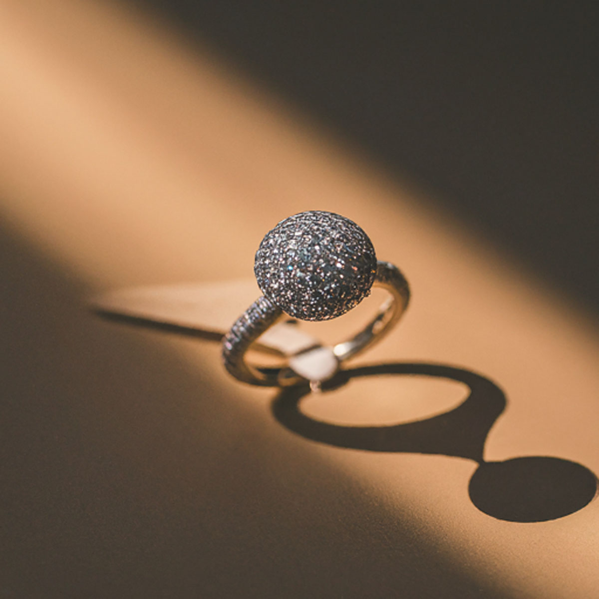 Shimmering Pavé Rings: Elevate Your Style with Sparkling Jewellery