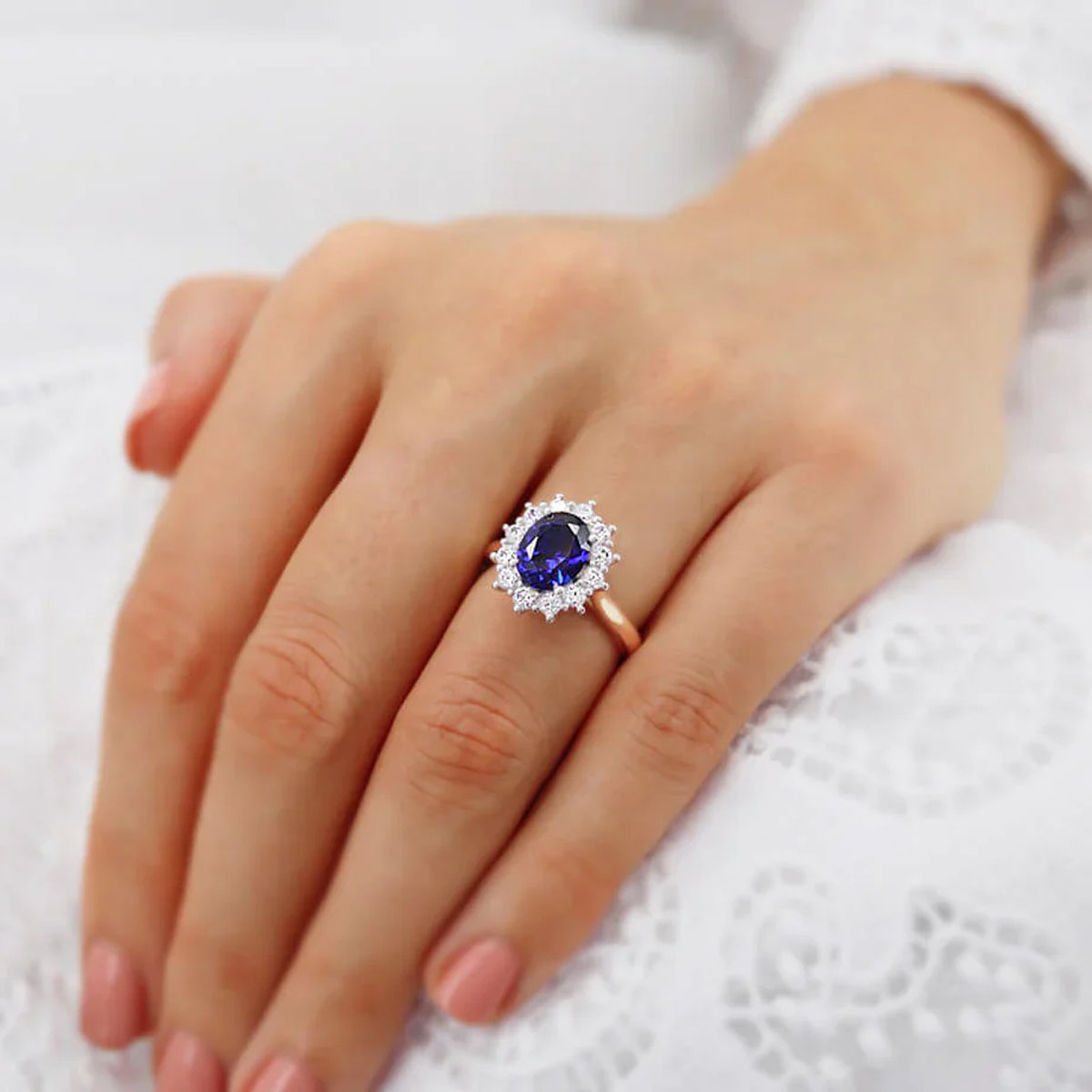 Kate Middleton engagement ring, sapphire engagement ring, Princess Diana ring, royal jewellery trends, Ceylon sapphire, heirloom ring, Garrard sapphire ring, Kate-inspired ring, cluster engagement ring, lab-grown sapphire